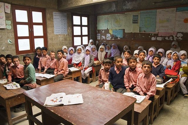 CWSN Budgam Students Visit Chinar Book Festival at SKICC